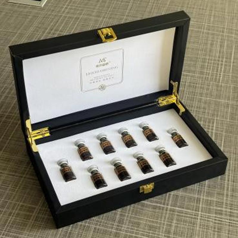 Hyaluronsyra blekande och fuktgivande vätska